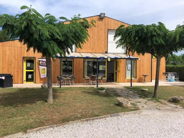 Logis Hotel Le Clos Saint Loup Bram ภายนอก รูปภาพ